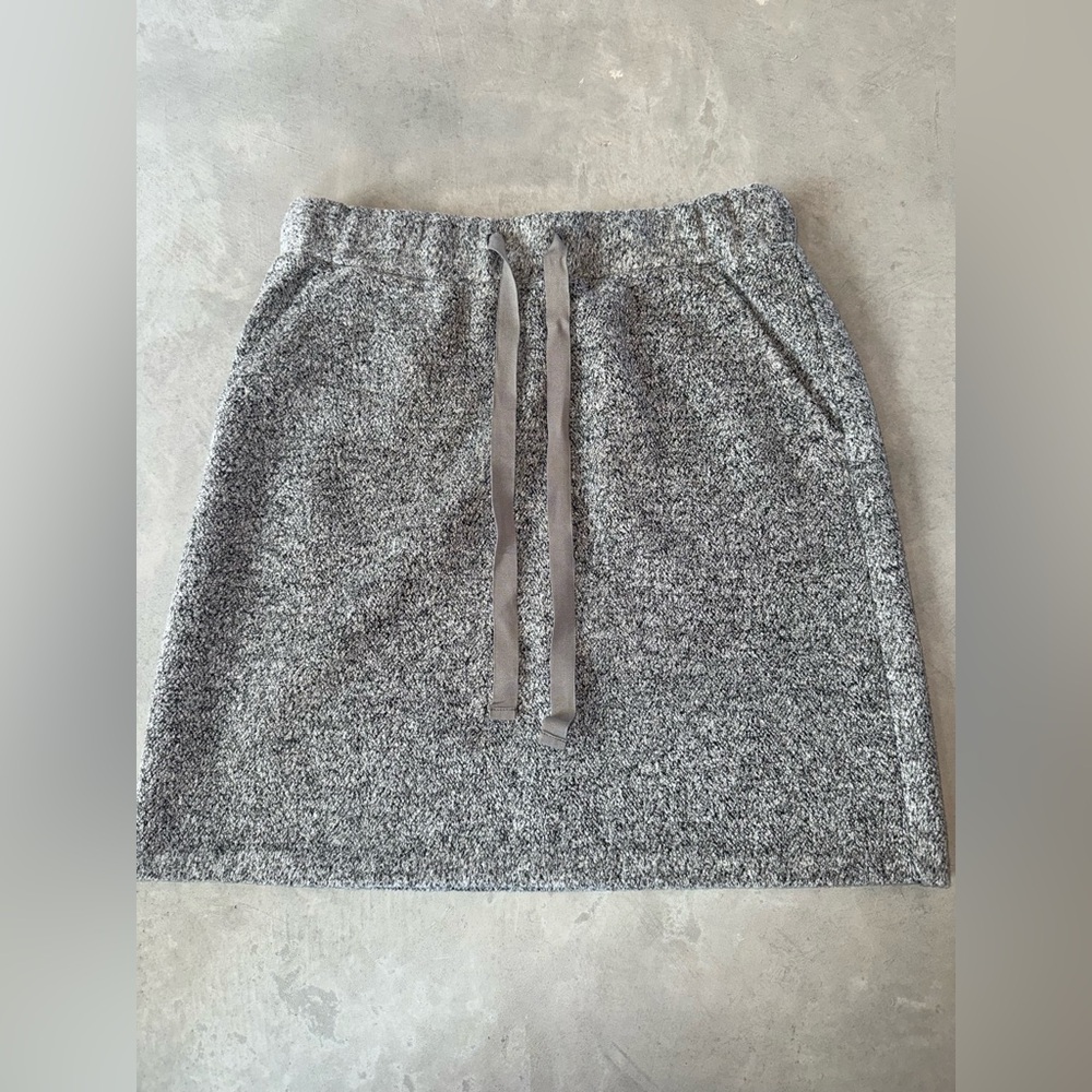 LOFT Gray Knit Drawstring Mini Skirt